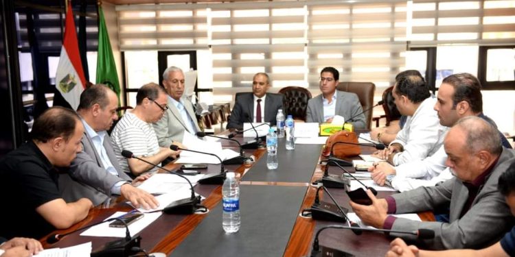 نائب محافظ الدقهلية: تقديم الدعم الكامل للإستثمار والمستثمرين لدفع عجلة الإنتاج بمصانع المنطقة الصناعية