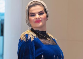 خبيرة التجميل منى العتيبي