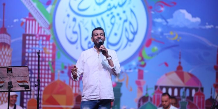 المطرب ماهر محمود في مسرح الهناجر