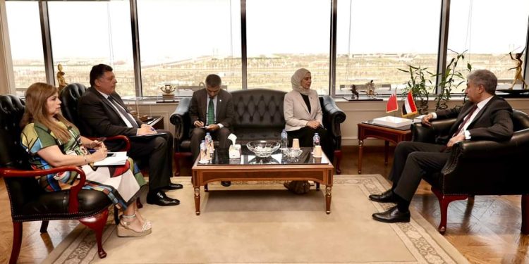 لقاء وزير السياحة والآثار بسفيرة مملكة البحرين بالقاهره