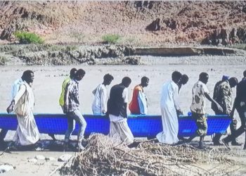 نزوح المواطنين بعد انهيار سد السودان