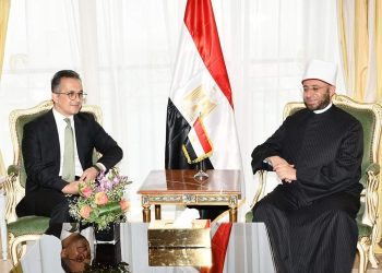 وزير الأوقاف ورَامِن مَمَّدوف