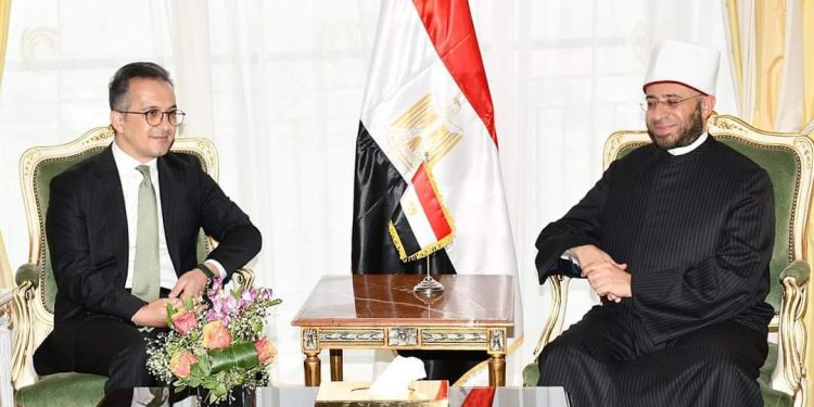 وزير الأوقاف ورَامِن مَمَّدوف
