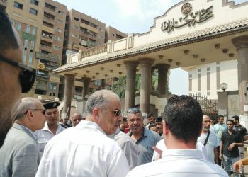 جانب من زيادة محافظ القاهرة لحي حلوان
