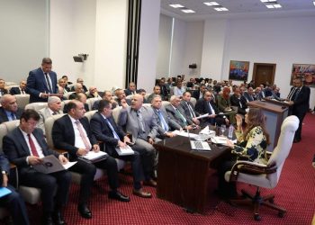 جانب من اجتماع وزيرة التنمية المحلية بسكرتيري العموم