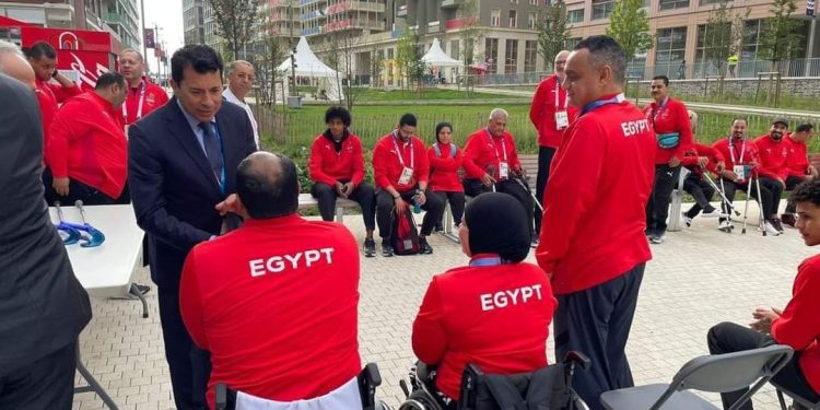 الدكتور أشرف صبحي يكرم الفائزين بميداليات بدورة الألعاب البارالمبية بباريس