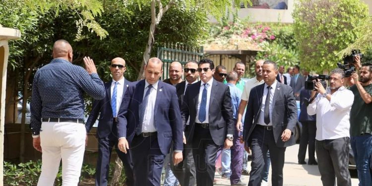 حضور وزير الشباب والرياضة أشرف صبحي تشييع جثمان الراحل إيهاب جلال