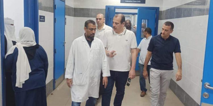 جانب من زيارة نائب وزير الصحة لمستشفيات أسوان