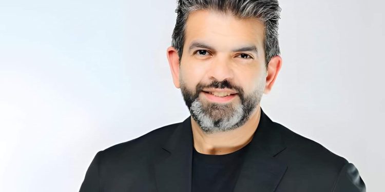 أحمد الطاهري رئيس قطاع القنوات الإخبارية بالشركة المتحدة