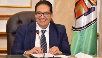 الدكتور محمد سامى عبد الصادق رئيس جامعة القاهرة