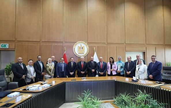 اللجنة العليا للمستشفيات ومراكز الاورام الجامعية