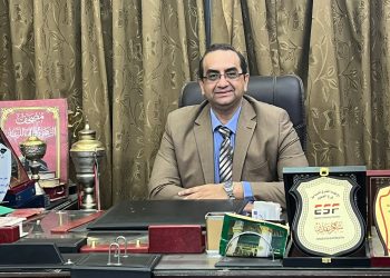 دكتور احمد عبد الله رئبس شعبة الصيادلة بغرف بني سويف ابتجارية