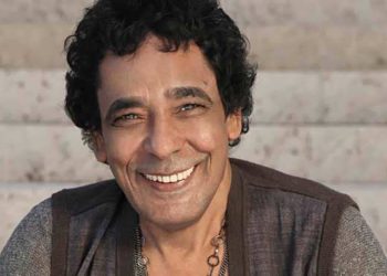 الفنان محمد منير