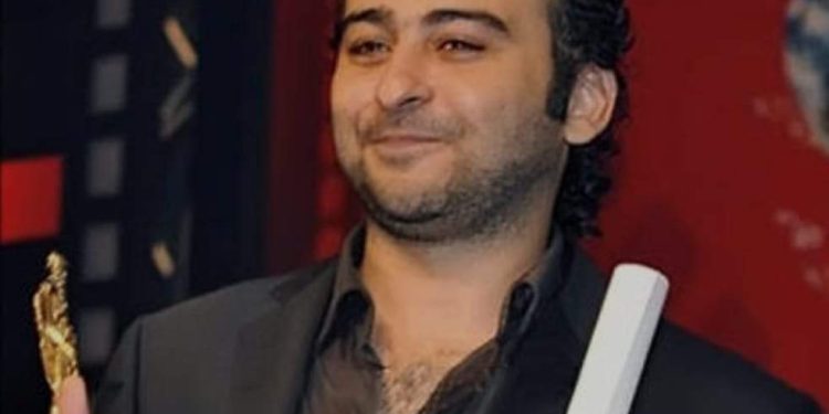 الفنان احمد عزمي