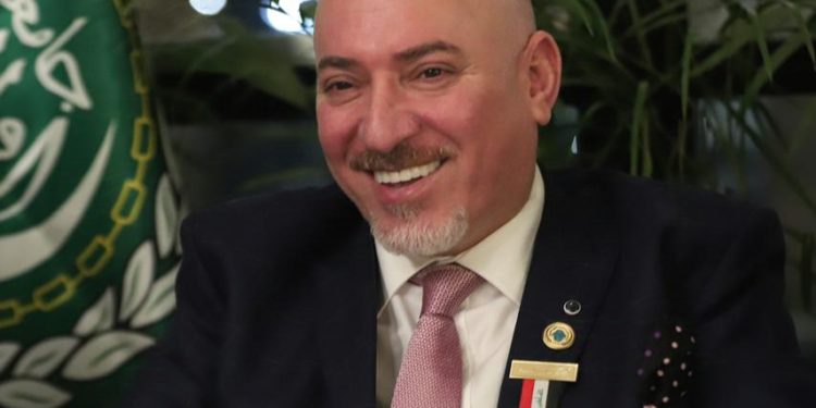 السفير أحمد عباس الحسني