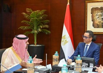 وزير الاستثمار والتجارة جانب من لقاء الخارجية عبد العزيز السكران وكيل الهيئة العامة للتجارة الخارجية السعودية