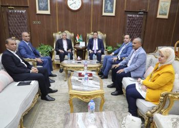 اللواء إبراهيم أبو ليمون محافظ المنوفية يستقبل السفير رضا الطايفي مدير صندوق مكتبات مصر
