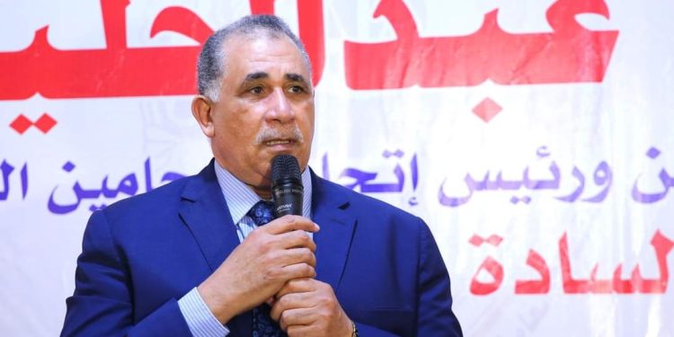 عبد الحليم علام نقيب المحامين