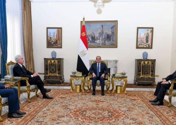 الرئيس السيسي يستقبل رئيس الاستخبارات الأمريكية