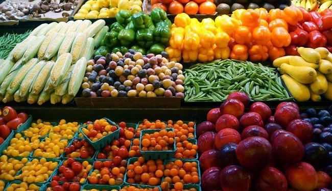 أسعار الخضراوات والفاكهة في بداية تعاملات اليوم السبت