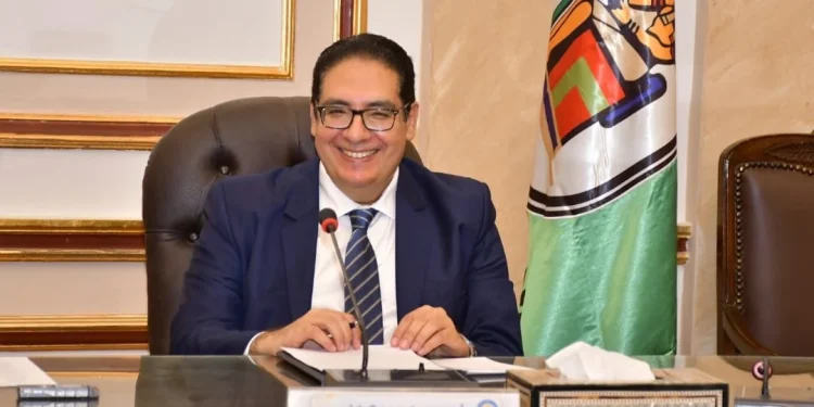الدكتور محمد سامى رئيس جامعة القاهرة