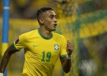 رافينيا لاعب البرازيل