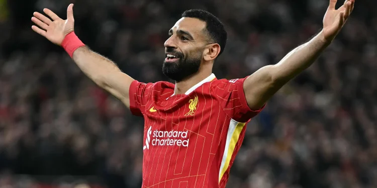 محمد صلاح لاعب نادي ليفربول