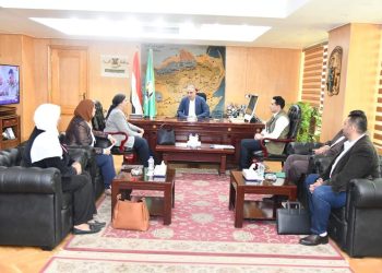 محافظ الفيوم مع وفد جمعية المصري الأصيل