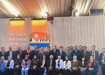 وفد شباب الأحزاب والسياسيين يشارك في المنتدى الحضري العالمي