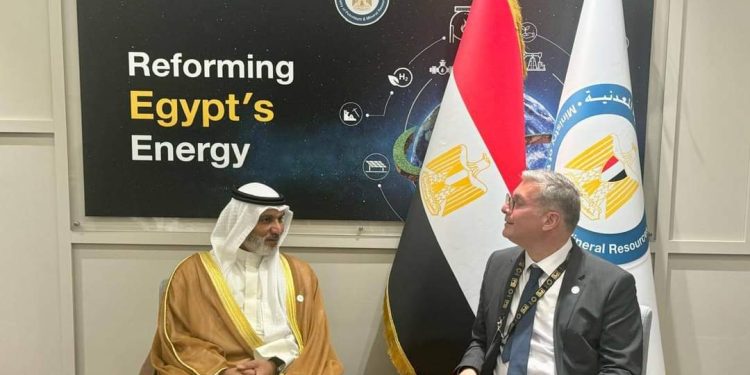 وزير البترول كريم بدوي مع أمين عام منظمة أوبك