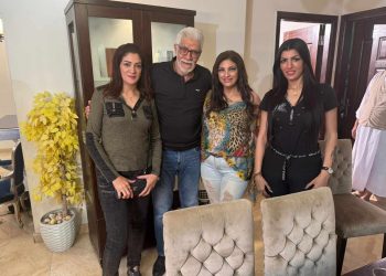 الفنان طارق النهري وفريق عمل فيلم المدرسة
