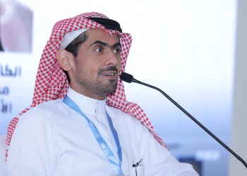 الكاتب الروائي السعودي اسامه المسلم