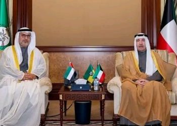 رئيس الحرس الوطني الكويتي وسفير دولة الإمارات