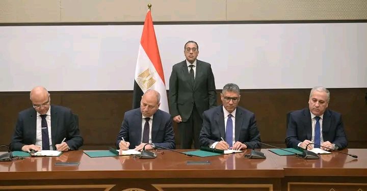 رئيس الوزراء يشهد بروتوكولات المحافظات مع الهيئة الوطنية للصحافة