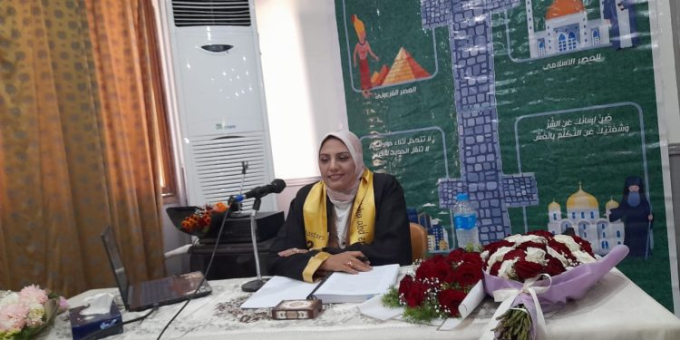 الدكتورة عائشة عبدالرحيم