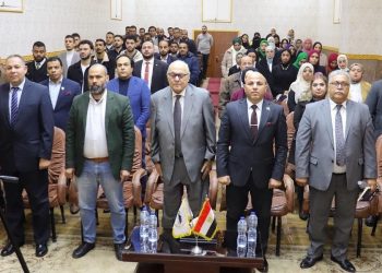 رئيس " مجمع عمال مصر " يستقبل وفد من حزب الغد لبحث سبل التعاون المشترك