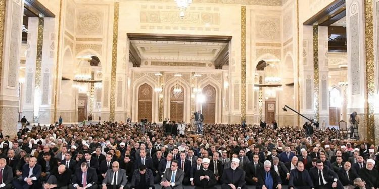 وزير الأوقاف وكبار رجال الدولة يشهدون أول جمعة بمسجد مصر الكبير بالعاصمة الإدارية
