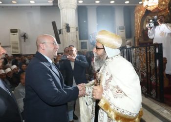 عيد الميلاد المجيد.. محافظ بني سويف : أتمنى أن يكون عيداً وفرحة على الشعب المصري جميعاً 