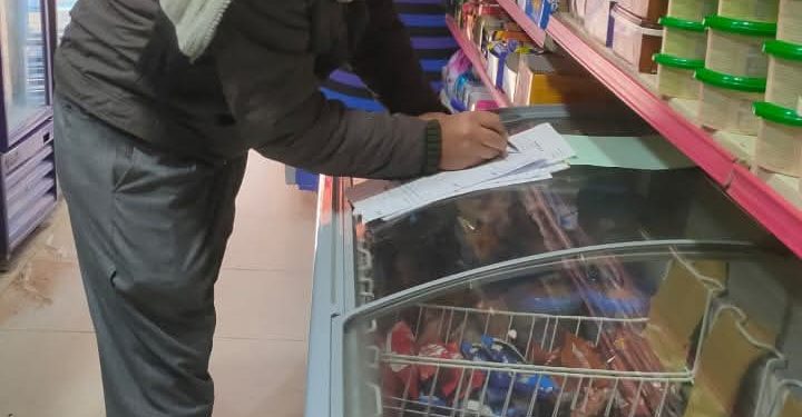صحة بني سويف تحرر 39 محضرا لمنشآت غذائية