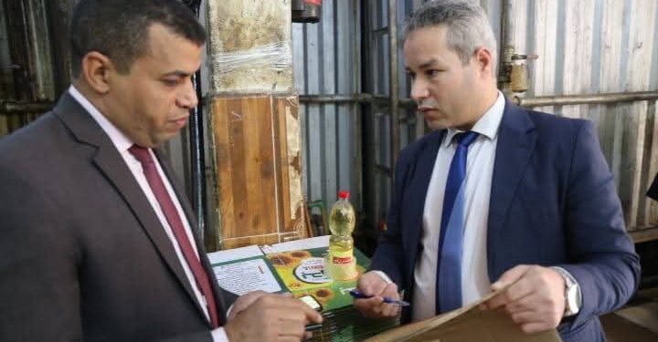 ضبط15طن زيت طعام مجهول المصدر
