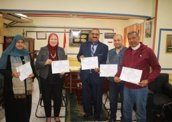 تكريم إدارة المدرسة المنتجه ببني سويف