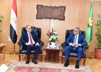 رئيس جهاز حماية المستهلك ومحافظ الفيوم