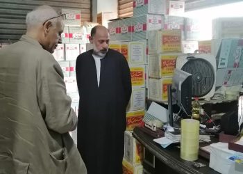 حماية المستهلك تضبط مخزن لاعادة تعبئة الزيوت