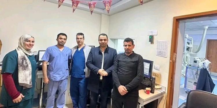 مدير مستشفى بني سويف التخصصي والطاقم الطبي