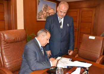 محافظ بورسعيد يعتمد نتيجة الشهادة الاعدادية للفصل الدراسي الأول