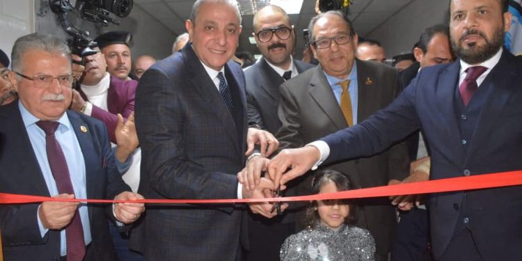 جانب من افتتاح محافظ الغربية قاعتين للمبتسرين بمستشفى كفر الزيات العام
