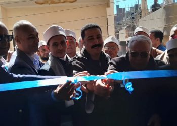 جانب من افتتاح مسجد الرحمن الغربي ببسفا