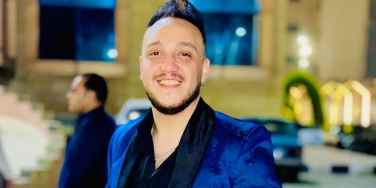المطرب الشعبي حاتم المصري
