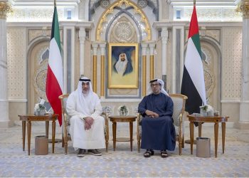 منصور بن زايد يستقبل وزير الداخلية الكويتي