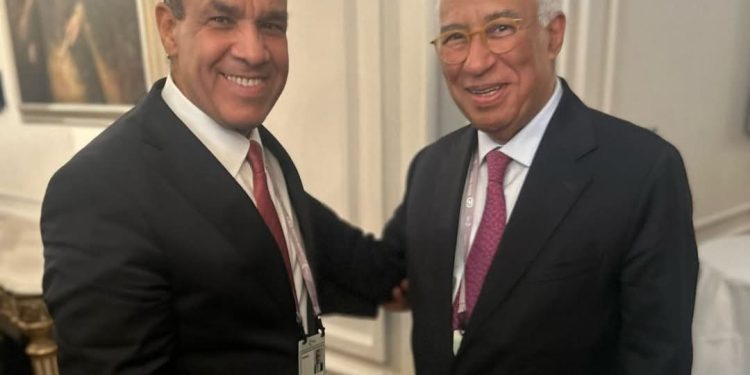 وزير الخارجية والهجرة يلتقي مع رئيس المجلس الأوروبي